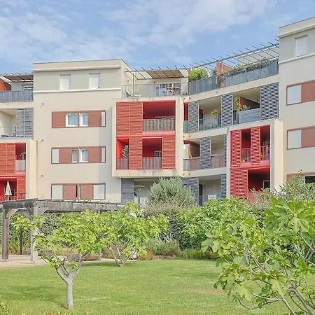 Air-conditioned South-facing * Hyères